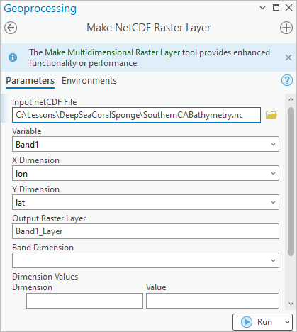 Parameter werden für das Werkzeug "NetCDF-Raster-Layer erstellen" ausgefüllt