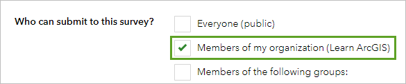 Option "Mitglieder meiner Organisation", die im Abschnitt "Wer kann Daten an diesen Survey senden?" auf der Registerkarte "Zusammenarbeiten" aktiviert wurde