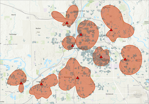 Result map of customer-derived trade areas that capture 70 percent of customers for each store