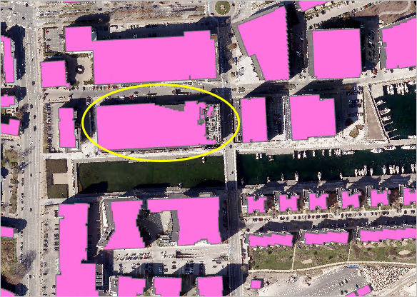 Highlighted problematic building footprint