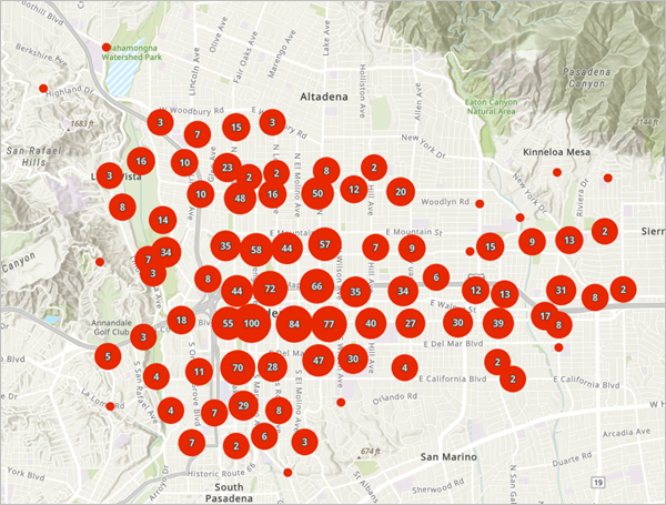 Map with clustered points using default clustering parameters