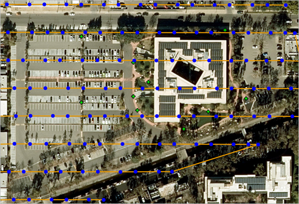 Default project map showing Building E with image centers, flight lines, and control points