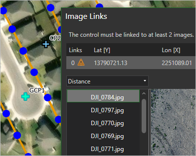 Punto de control seleccionado en el mapa con la ventana Vínculos de imagen