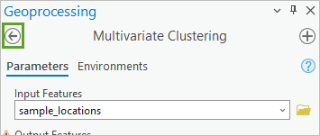 El botón de retroceso de la herramienta Clustering multivariante