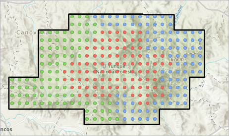 La capa sample_locations_MultivariateClustering se agrega al mapa.