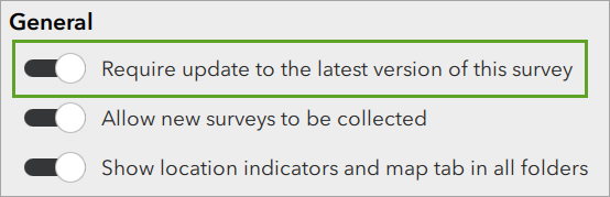 Option Require update to the latest version of this survey (Demander une mise à jour vers la dernière version de cette enquête)