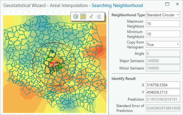 Page Searching Neighborhood (Voisinage de recherche) de l’assistant géostatique mettant en évidence les polygones voisins