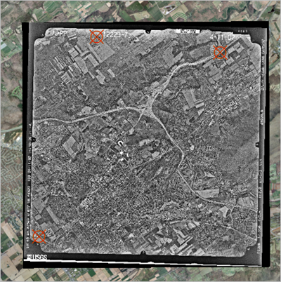 Trois points de contrôle alignés sur la carte