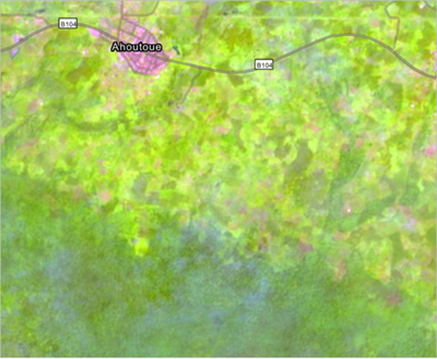 Zones boisées et champs à proximité de la ville d’Ahoutoue
