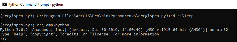 Console Python s’exécutant dans l’invite de commande Python.